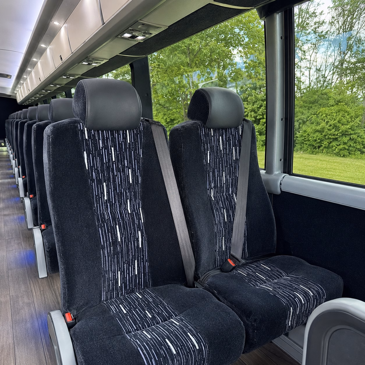 find the right bus for intimate venues and narrow historic streets