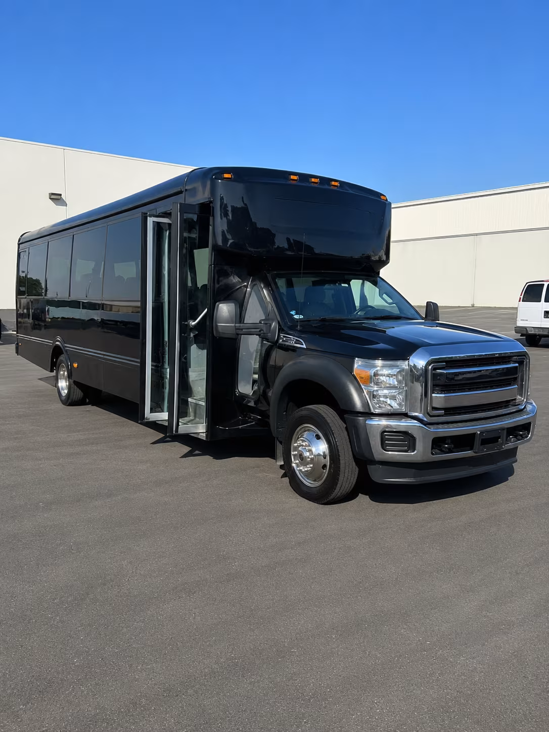 quinceanera sweet 16 party bus rental